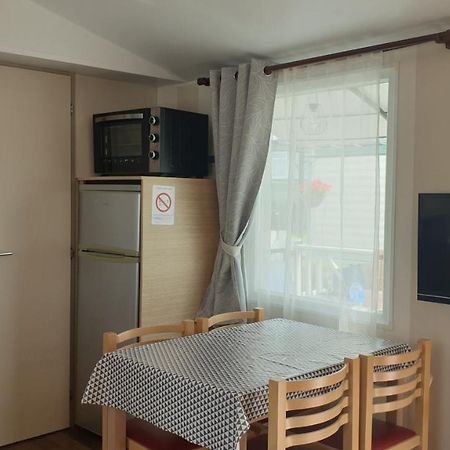 סן-פר-סור-מר Sylvie Proprietaire Du Mobil-Home מראה חיצוני תמונה
